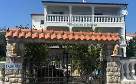 Villa Julian & Juliana